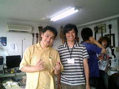 打田十紀夫さんと岡崎健